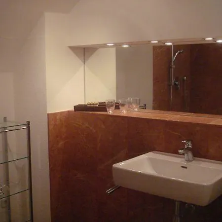 Daire Monchsbergapartments *
