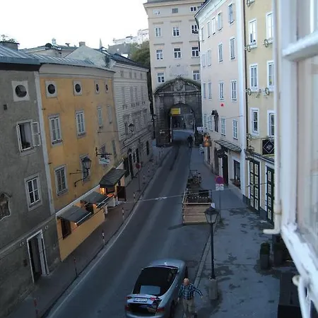 Daire Monchsbergapartments Salzburg
