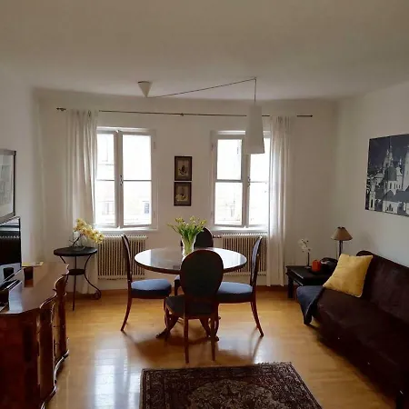 Monchsbergapartments *