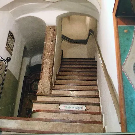 Monchsbergapartments